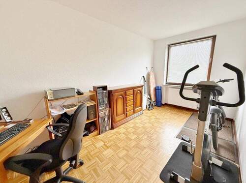 EG / Büro od. Kinderzimmer - 