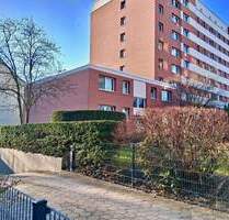 freie Wohnung - 2 Zimmer - 60 m2 - toller Schnitt 2 Zimmer + Loggia + Tiefgarage + Keller - - Hamburg Wandsbek