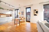 Wohnzimmer - ?? Wohnen auf höchstem Niveau - Hochwertige 3Z Whg mit Süd Balkon & Aufzug in beliebter Kiezlage