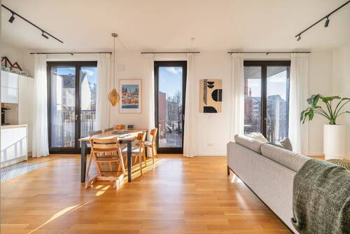 Wohnzimmer - 3 Zimmer Etagenwohnung zum Kaufen in Berlin