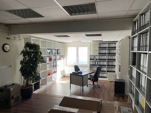 Büro und Akten - 