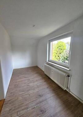 halbes Zimmer DG - 