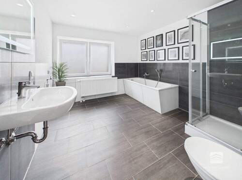 WE1: Badezimmer (KI) - 