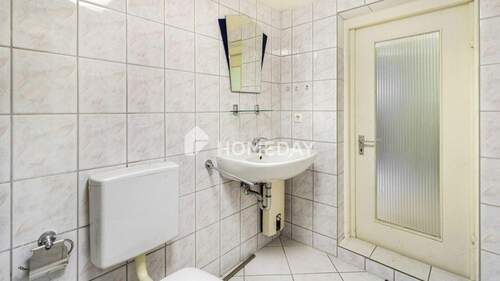 KG Badezimmer 2 - 