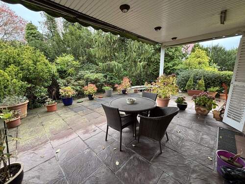 Terrasse - Mehrfamilienhaus, Wohnhaus mit 290,00 m&sup2; in Lage zum Kaufen