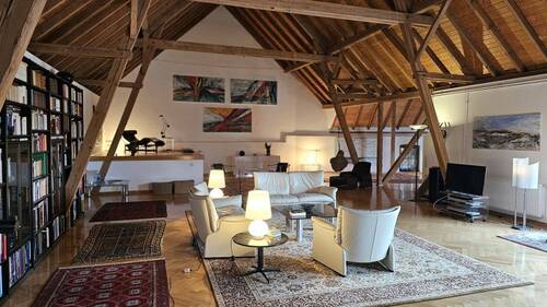 Halle (1) - 