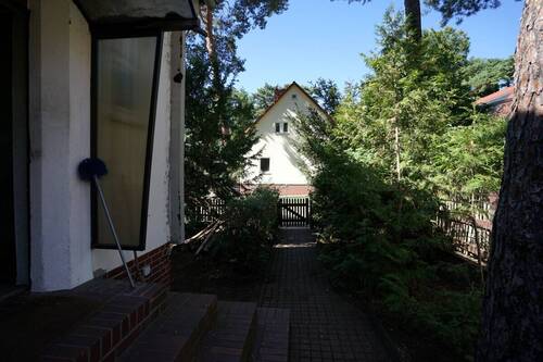 Haus Eingangsbereich - 4 Zimmer Einfamilienhaus in Kleinmachnow