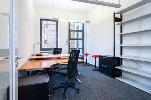 Büro 4 - 