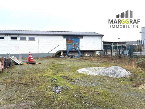 Seitenansicht Lagerhalle mit Aussenlagerplatz - Halle in Osnabrück zur Miete