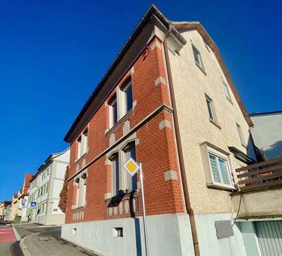 Titelbild - GOLDWERT: Familiennest mit Einzelgarage!