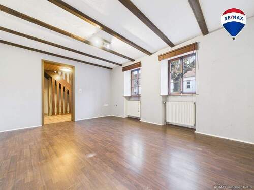 REMAX Immobilien DeLux Einfamilienhaus Wohnzimmer Blieskastel Mark Matthias Borowicz - 5 Zimmer Einfamilienhaus in Blieskastel