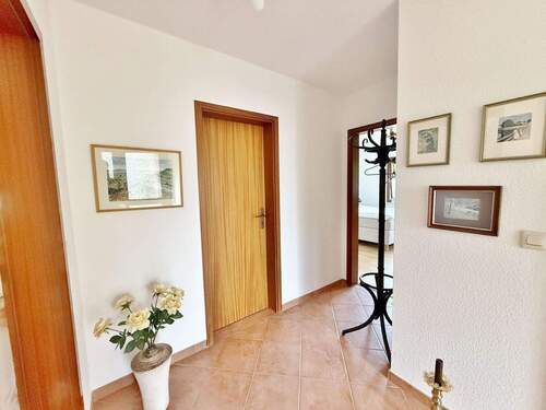 Anbau / EG-Wohnung / Flur - 