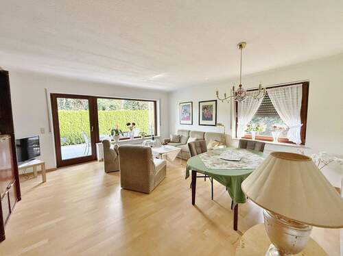 Anbau / EG-Wohnung / Wohn- und Esszimmer - 