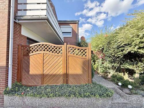 vordere Terrasse der EG-Wohnung - 