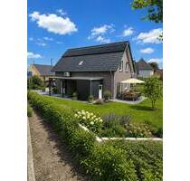 Der Preis ist heiß! Exquisites Neubau-Doppelhaus, KFW 40, bezugsfertig! - Löhne