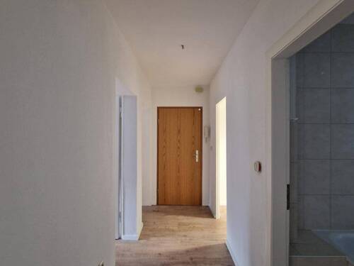 Flur - Etagenwohnung mit 68,70 m² in Wurzbach zur Miete