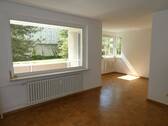 Wohnzimmer a.JPG - Zwei Zimmer Wohnung mit Südbalkon (keine Käuferprovision)