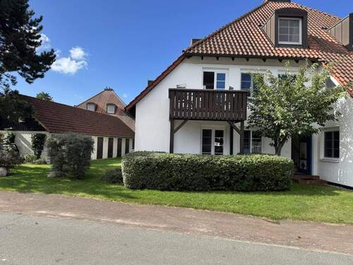 Blick zum Balkon - 3 Zimmer Etagenwohnung zum Kaufen in Prerow