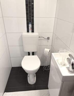 718061_38102021.jpg - 