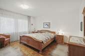 Schlafzimmer EG - 