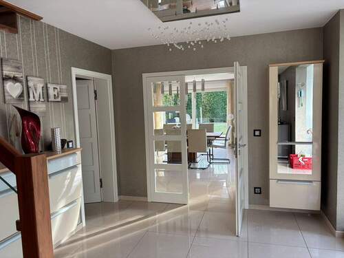 25 WhatsApp Image 2026-01-06 at 15.32.37 (6).jpeg - 