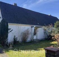 Doppelhaushälfte in guter Lage mit Potenzial für handwerklich geschickte - Schenefeld