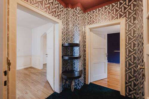 Flur EG - Doppelhaushälfte mit 181,00 m² in München zum Kaufen