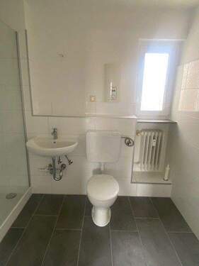 wc.jpg - 2 Zimmer Etagenwohnung in Langelsheim