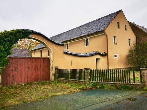 Ansicht Nebengebäude (ausbaubar) - 9 Zimmer Bauernhaus, Landhaus in Kamenz