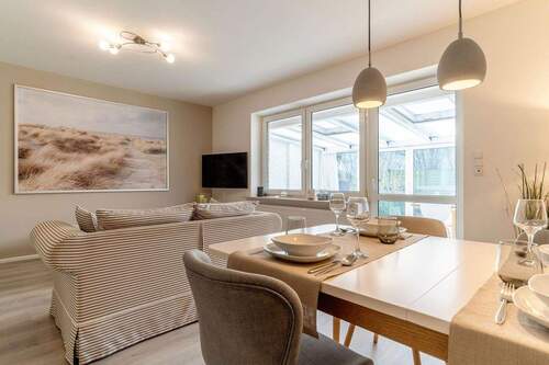 Wohn- und Esszimmer - 