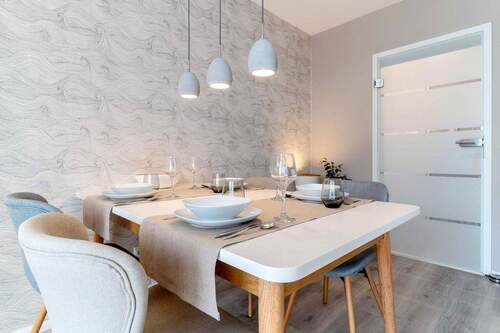 Wohn- und Esszimmer - 