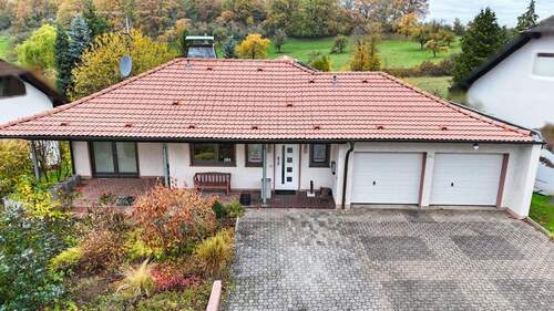 Drohne 1 - 5 Zimmer Mehrfamilienhaus, Wohnhaus zum Kaufen in Hammersbach