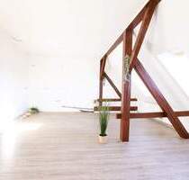 Charmante 3-Raum-Wohnung mit offener Küche, Holzbalken & großem Tageslichtbad - Weißwasser/O.L.