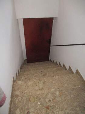 IMG_2615.JPG - Mehrfamilienhaus, Wohnhaus mit 176,00 m&sup2; in Bergrheinfeld zum Kaufen