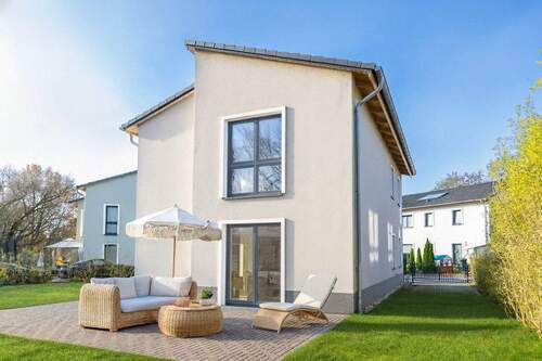 Beispielvisualisierung - Modernes Einfamilienhaus mit Garten, EBK, Stellplatz und Tageslicht-Badezimmer