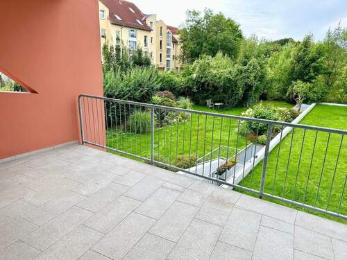 Terrasse Galerie (kann genutzt werden) - Etagenwohnung mit 90,00 m&sup2; in Heidenau zum Kaufen