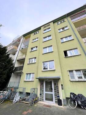 Hausansicht - 2 Zimmer Etagenwohnung zur Miete in Frankfurt am Main