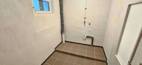 Zimmer 2 - 