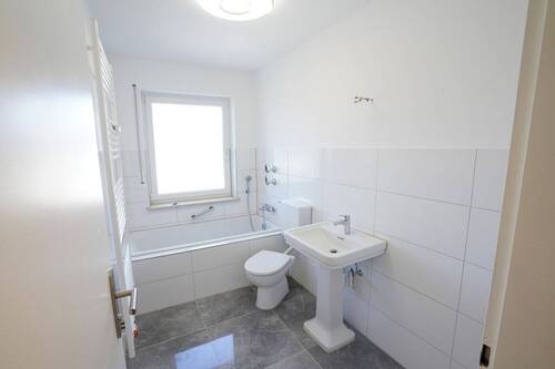 Bad - Etagenwohnung mit 67,00 m² in Fürstenfeldbruck zum Kaufen