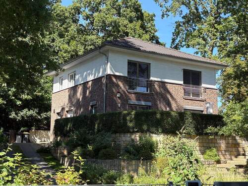 Variante 1.jpg - Schönes Haus in Zehlendorf mit Bodenbelägen und Malerarbeiten