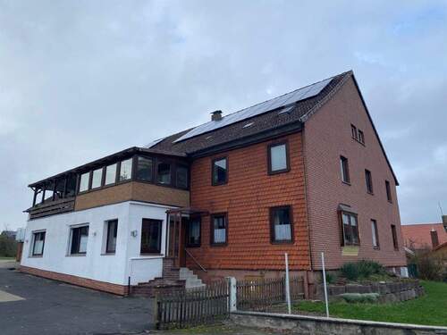 Bild1 - Mehrfamilienhaus mit extra Baugrundstück 4.208 m² in Bovenden-Reyershausen