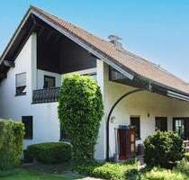 Wunderschönes EFH mit Ausbaumöglichkeit und parkähnlichem Grundstück in Illerkirchberg