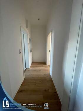 Flur - 2 Zimmer Etagenwohnung zur Miete in Tangerhütte