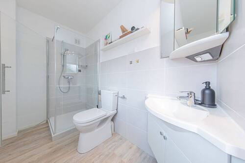 Wohnung EG rechts - 