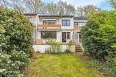 Rückansicht mit Terrasse - 