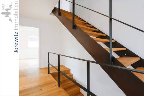 023 - Flur Obergeschoss - Ansicht 2 - 