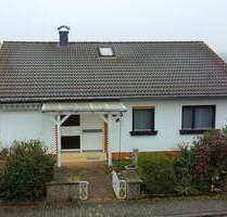 Wohnen und Entspannen im 8-Zimmer-Haus mit Kamin, Wintergarten, Balkon und Terrasse - Dietzhölztal / Steinbrücken