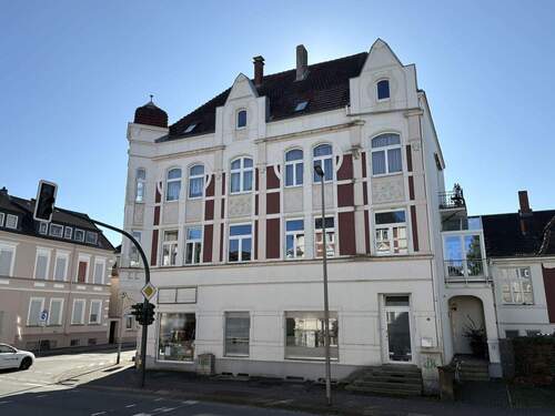 Straßenansicht - 4 Zimmer Gewerbeobjekt (Büro, Produktion, Verkauf) zum Kaufen in Detmold