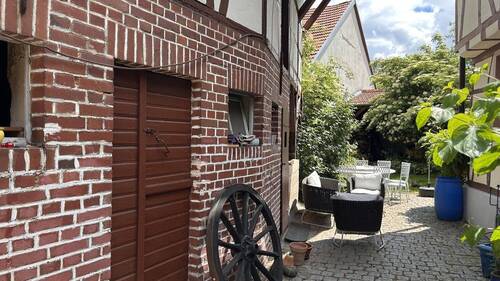historische Hofeinfahrt - 