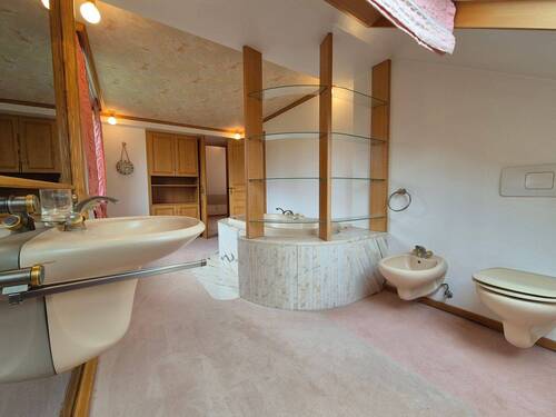 Badezimmer im DG Ansicht 2.jpg - 